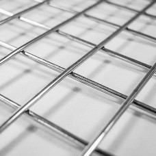 Сетка сварная нержавеющая квадратная в рулонах 12Х18Н9 25х25х4 мм ТУ 1276-001-38279335-2012